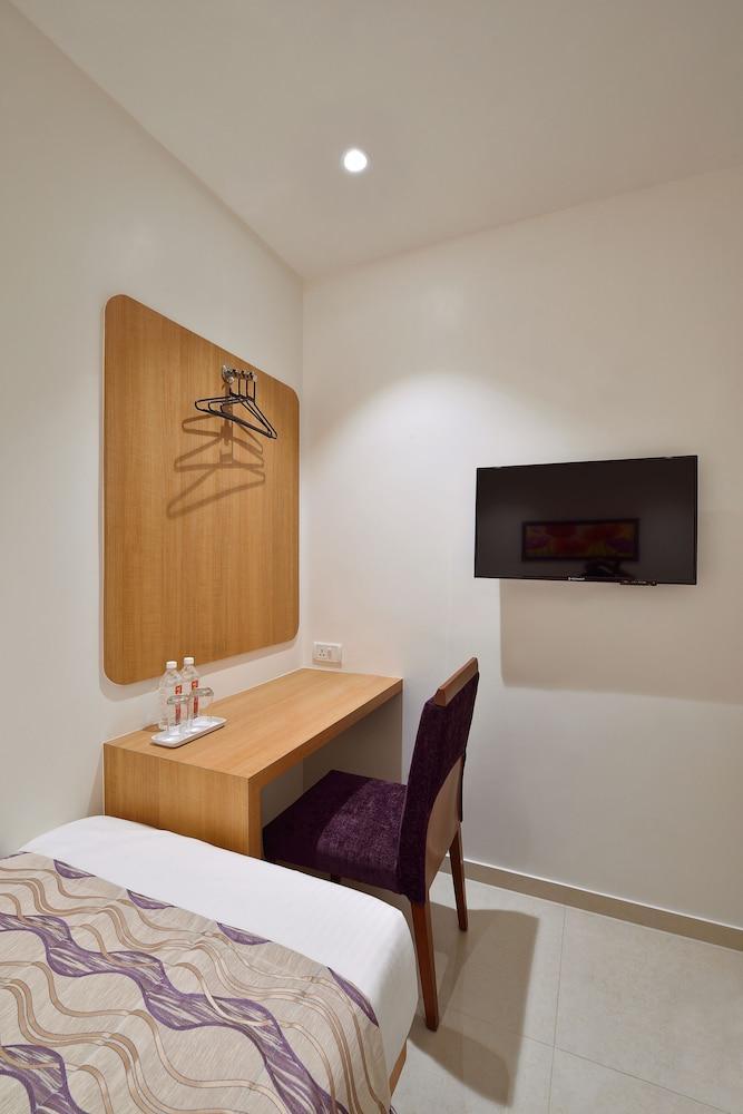 Hotel Leafio מומביי מראה חיצוני תמונה